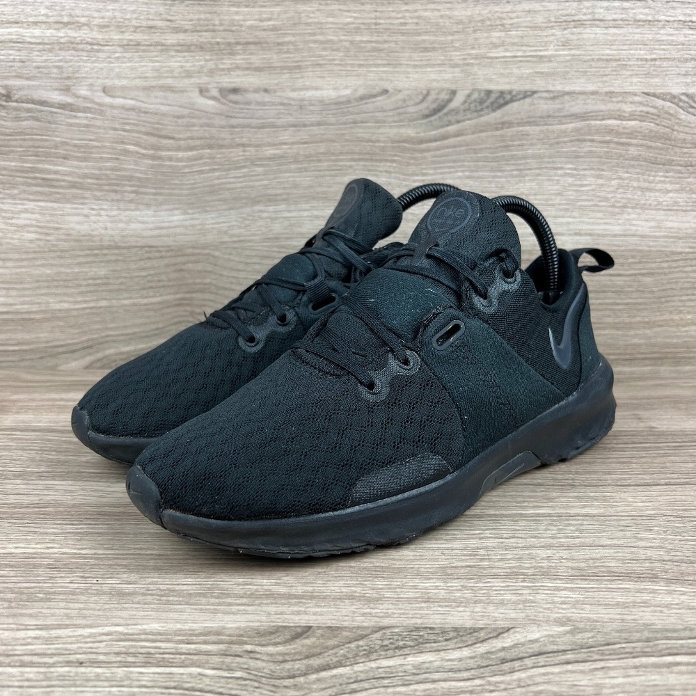 Nike City Trainer 3 Women Training Shoe